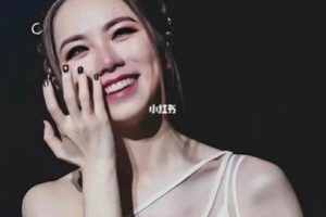 人气女王邓紫棋一直播时尚穿搭获粉丝赞赏,这个夏天最会穿的女星,就是她了。
