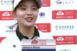 关之琳被塞高尔夫球?真相是:女神居然被玩坏了。