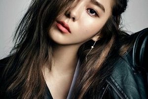 金宥真个人资料简介:韩国女歌手金宥真写真照片。