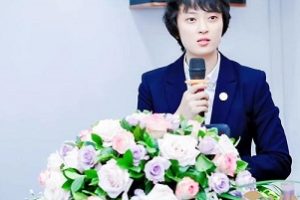 外围女凌馨baby（赵倩雯）露点不雅照个人资料三胸