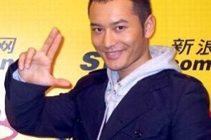 明星都是化妆师化出来的?明星化妆师揭开大牌明星的真容。