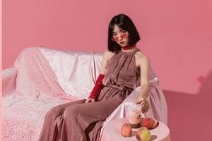 网曝韩寒与美女达贝妮有染,“国民岳父”韩寒这次摊上事儿了。
