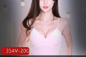 火爆网络！杂合短视频合集：身材高挑少女的性感穿着、惊人视觉冲击力及捧腹大笑剧情