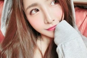 《美貌乃是女子最大的财富：高颜值御姐小黑13套6.8G实用网红美女秀》