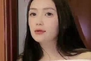 大罩杯姐姐亲自教导弟弟如何留住女孩子的芳心