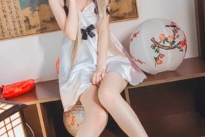 虎牙超人气小仙女(疯猫ss)作品合集视频10张