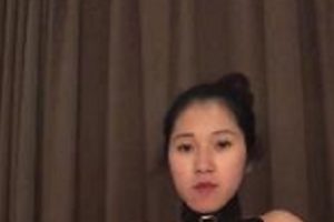 广东强悍少妇玩P机完整版18V-3.8G作者自拍不锈钢夹子道具