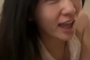 清纯反差婊热舞办公室，时长11分48秒，作者自拍剪辑