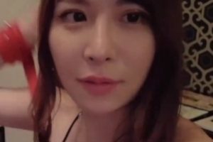 《神秘主播兔子先生：酒醉姐姐捡回家》