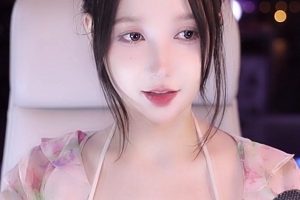 [转载搬运] 斗鱼米娜minana三月热舞合集 [52v+14.8g][百度盘]