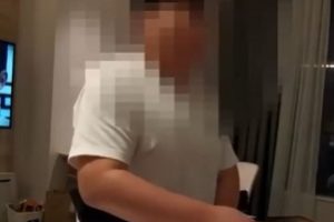 上海肥猪哥邂逅美女实录4V2.1G真是绝了